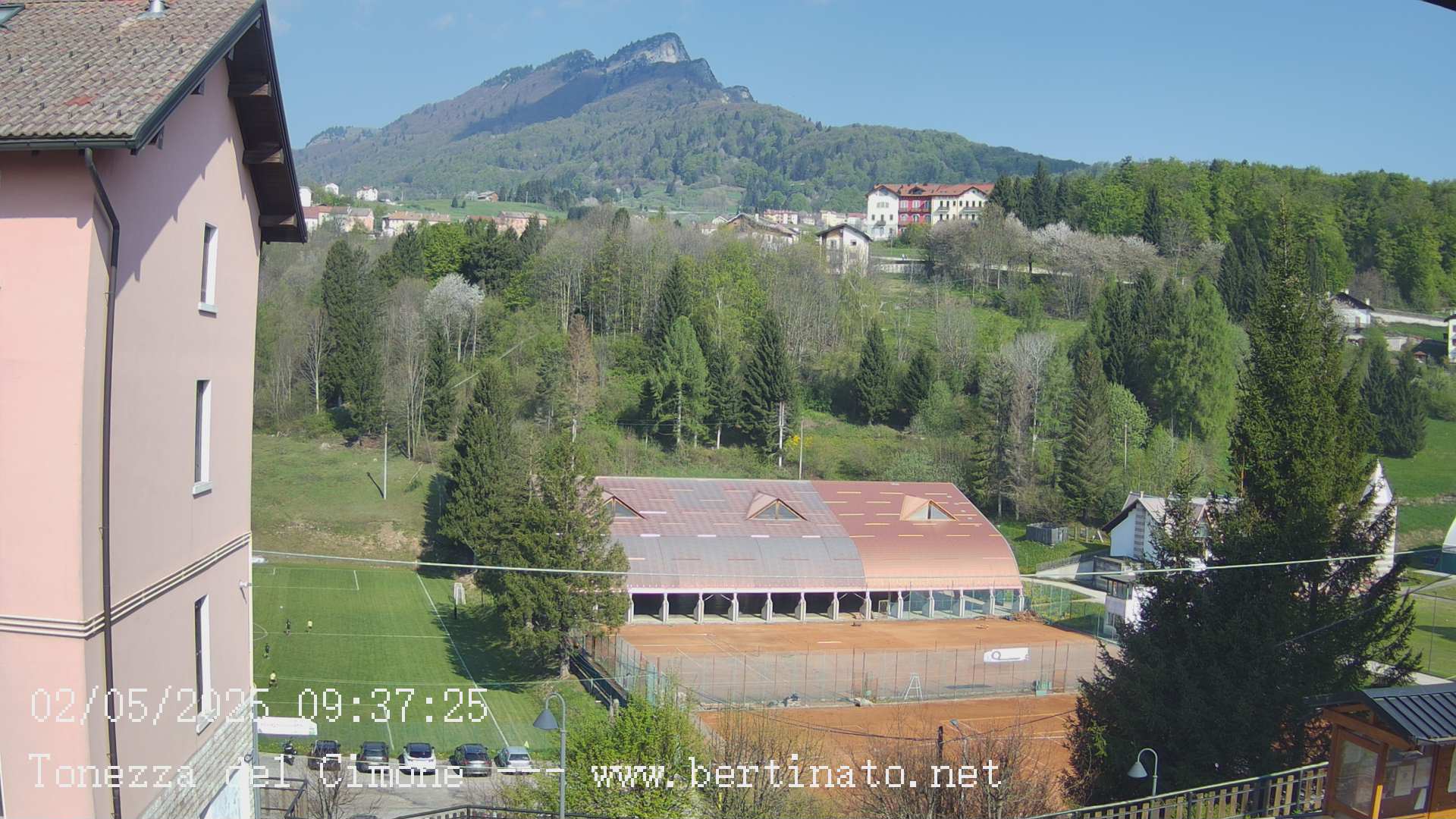 immagine della webcam nei dintorni di Valdastico: webcam Tonezza del Cimone