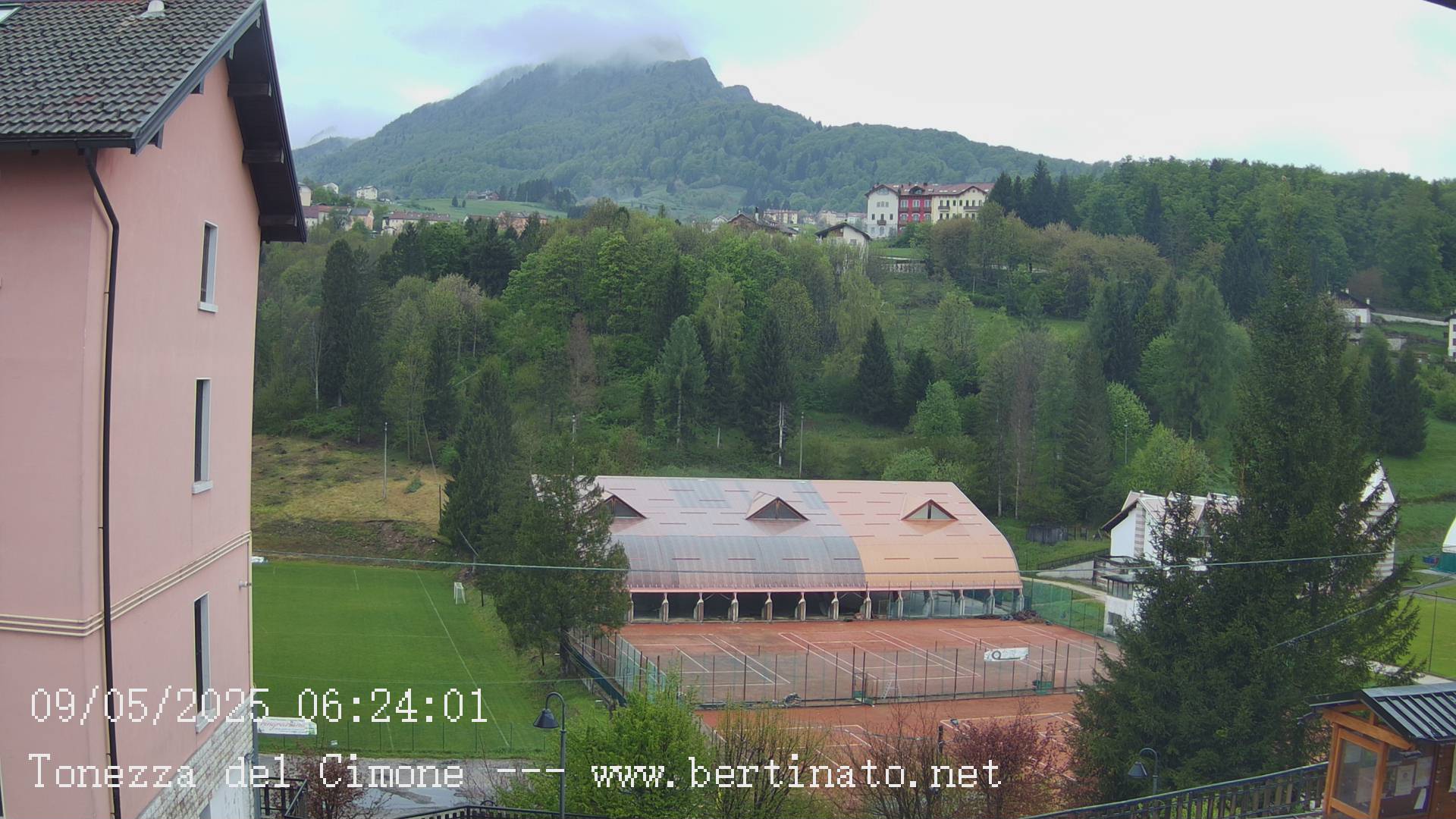 immagine della webcam nei dintorni di Gallio: webcam Tonezza del Cimone