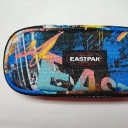 Eastpak Astuccio Ovale Oval Single 2K2 Bold City Color Colore Sfondo Citt Murales  Giallo Blu Rosa Nero Azzurro Bianco Grigio
