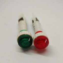 Indicatore Slim Luminoso da Pannello con Connettore a Lama con Lente Rotonda Rossa o Verde da 24V