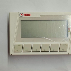 Riello 9000 SPAR DGB 4335208 Cronotermostato Ambiente Elettronico a Programmazione Giornaliera Alimentazione a Batterie