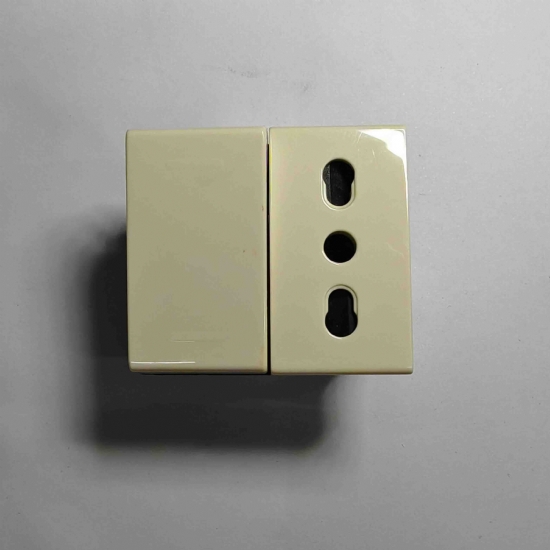 Ave Sistema45 45226TS deviatore+presa per scatola tonda bianco chiaro - 1