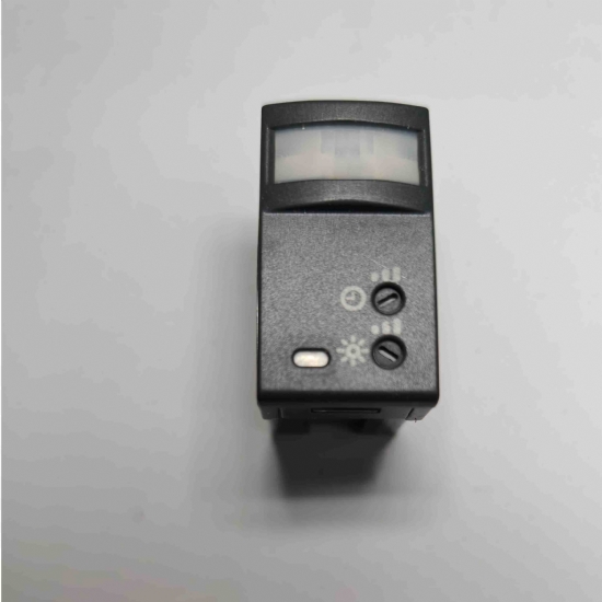 Ave Sistema45 45368 sensore IR-P per accensione luci nero scuro - 1