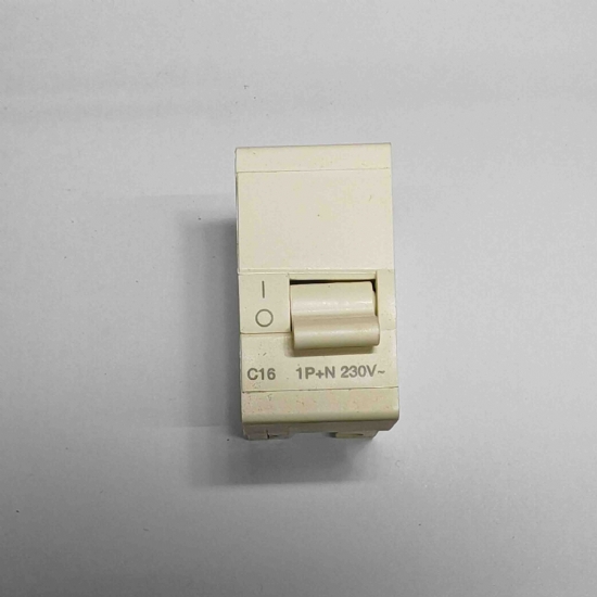 Ave Sistema45 45911Nx16 interruttore magnetotermico 1P+N C16 16A 230V bianco chiaro - 1