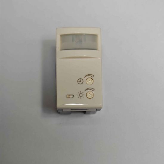 Ave Sistema45 45968 sensore IR-P per accensione luci bianco chiaro - 1