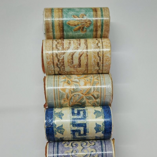 Bordi Decorativi Pareteo Mobili Autoadesivi Carta da Parati Greche Floreali Geometriche Stilizzate Altezza 106mm per 10metri - 1