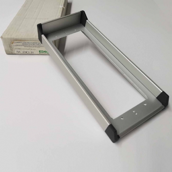 Elvox 4/0C1.14 Cornice con Protezione Antipioggia Anodizzata Naturale grigia - 1