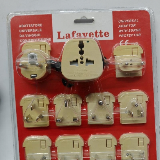 Lafayette Marcucci Adattatore Universale da Viaggio con Protezione - 1