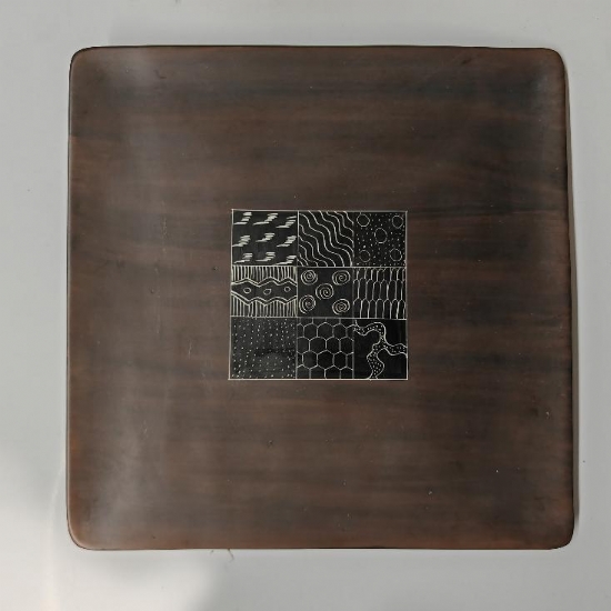 Piatto Porta Candele Decorativo Afrika Quadrato di Pietra con Motivi Geometrici Incisi a Mano Vari Colori - 2