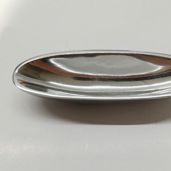 Portaincensi  o Candele Ovale  in Alluminio Lucido da 14 cm  - 1