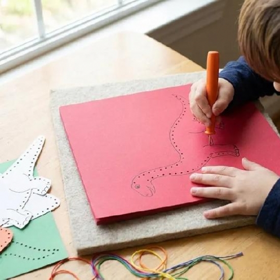 Punteruolo CWR per Carta con Manico Ergonomico in Plastica Rossa e Punta in Acciaio - 2