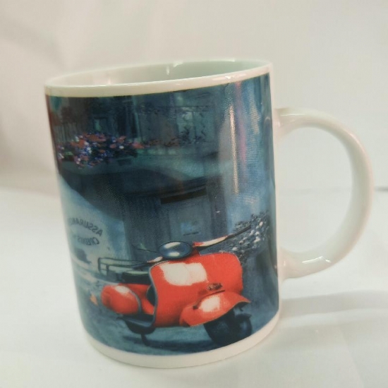 Tazza  Mug in Porcellana Bianca Vintage Decorazione Vespa Rossa - 2