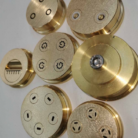 Sale of bronze dies compatible with La Parmigiana D55 pasta machines
