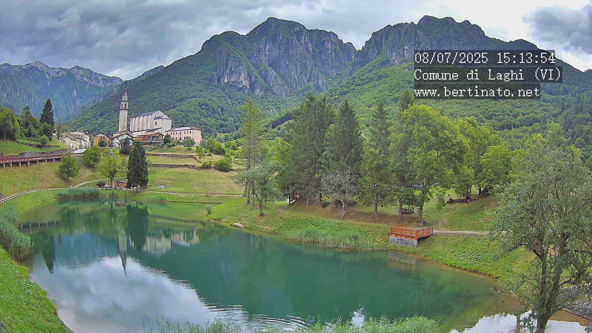 immagine della webcam nei dintorni di Valli del Pasubio: webcam Laghi