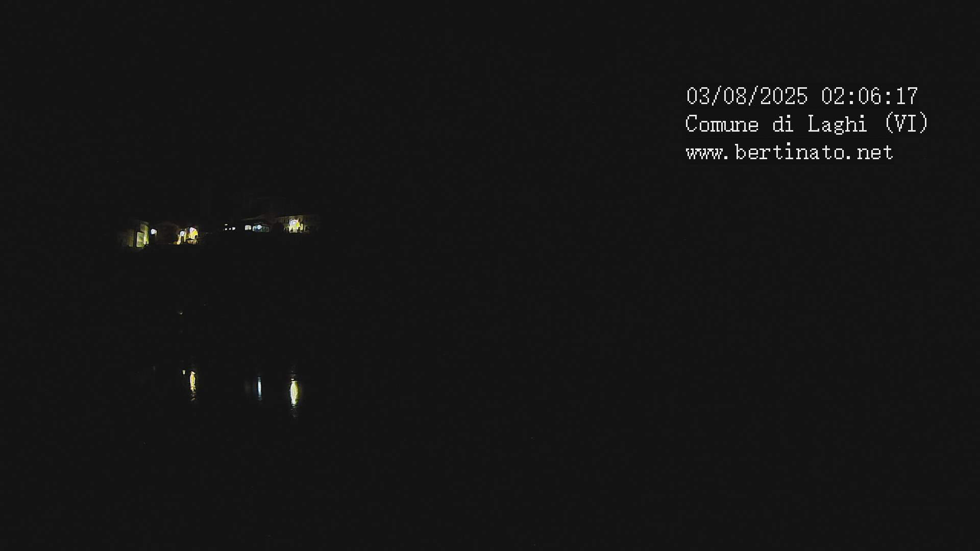 immagine della webcam nei dintorni di Altopiano di Asiago: webcam Laghi