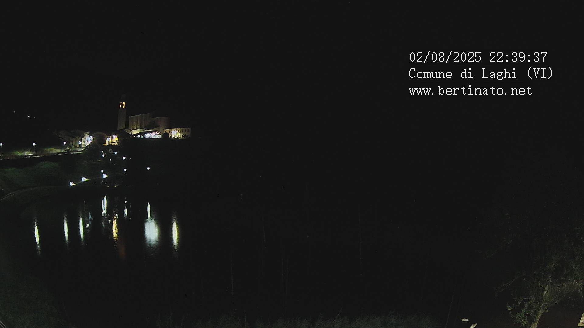 immagine della webcam nei dintorni di Val Formica: webcam Laghi