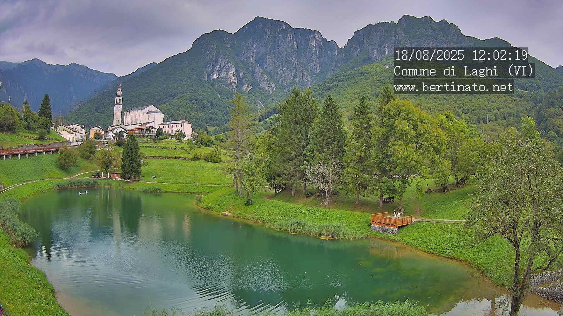 immagine della webcam nei dintorni di Altopiano di Asiago: webcam Laghi