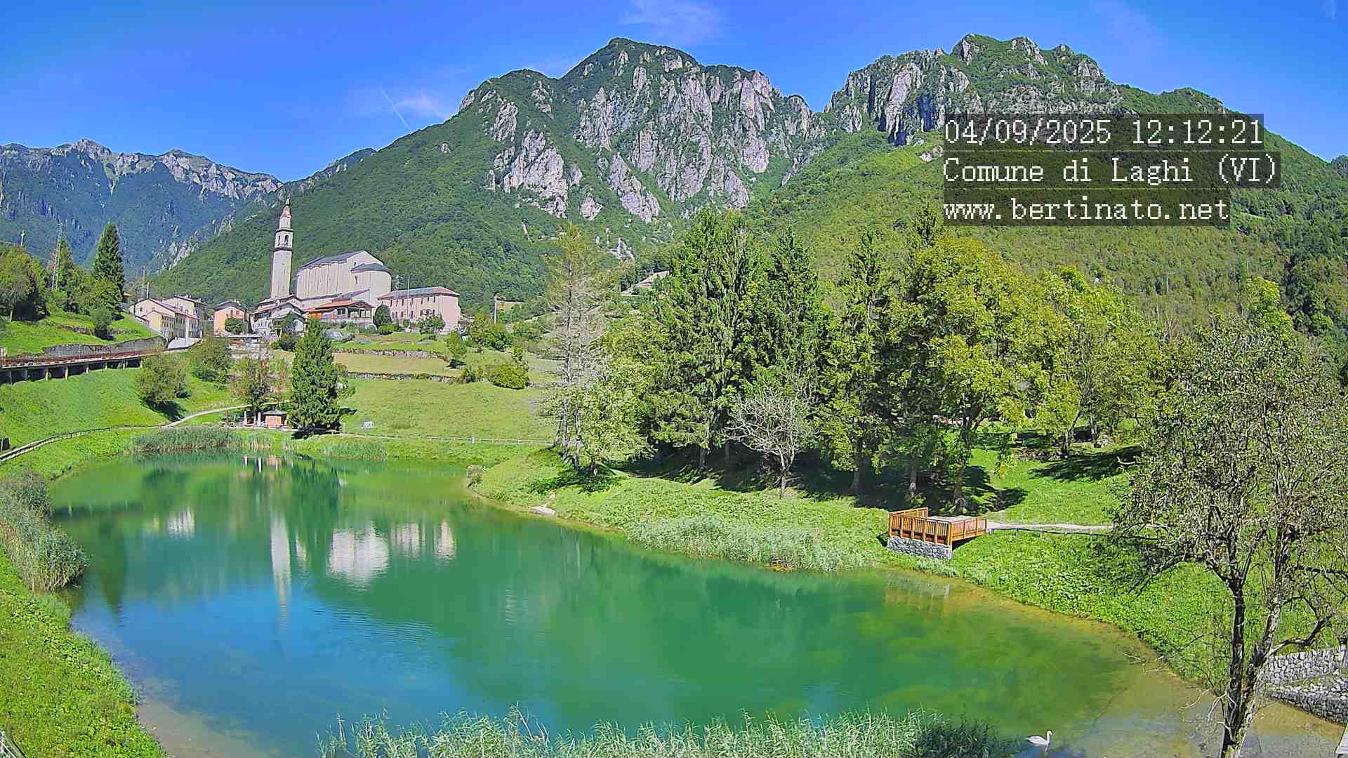 immagine della webcam nei dintorni di Velo d'Astico: webcam Laghi
