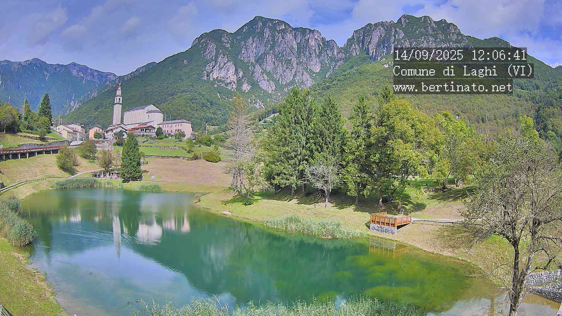 immagine della webcam nei dintorni di Posina: webcam Laghi