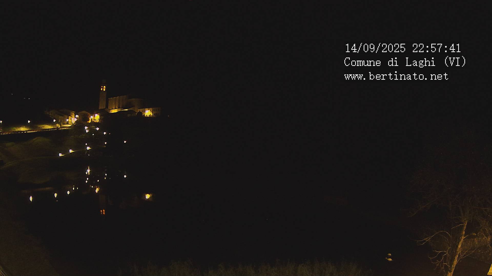 immagine della webcam nei dintorni di Terragnolo: webcam Laghi