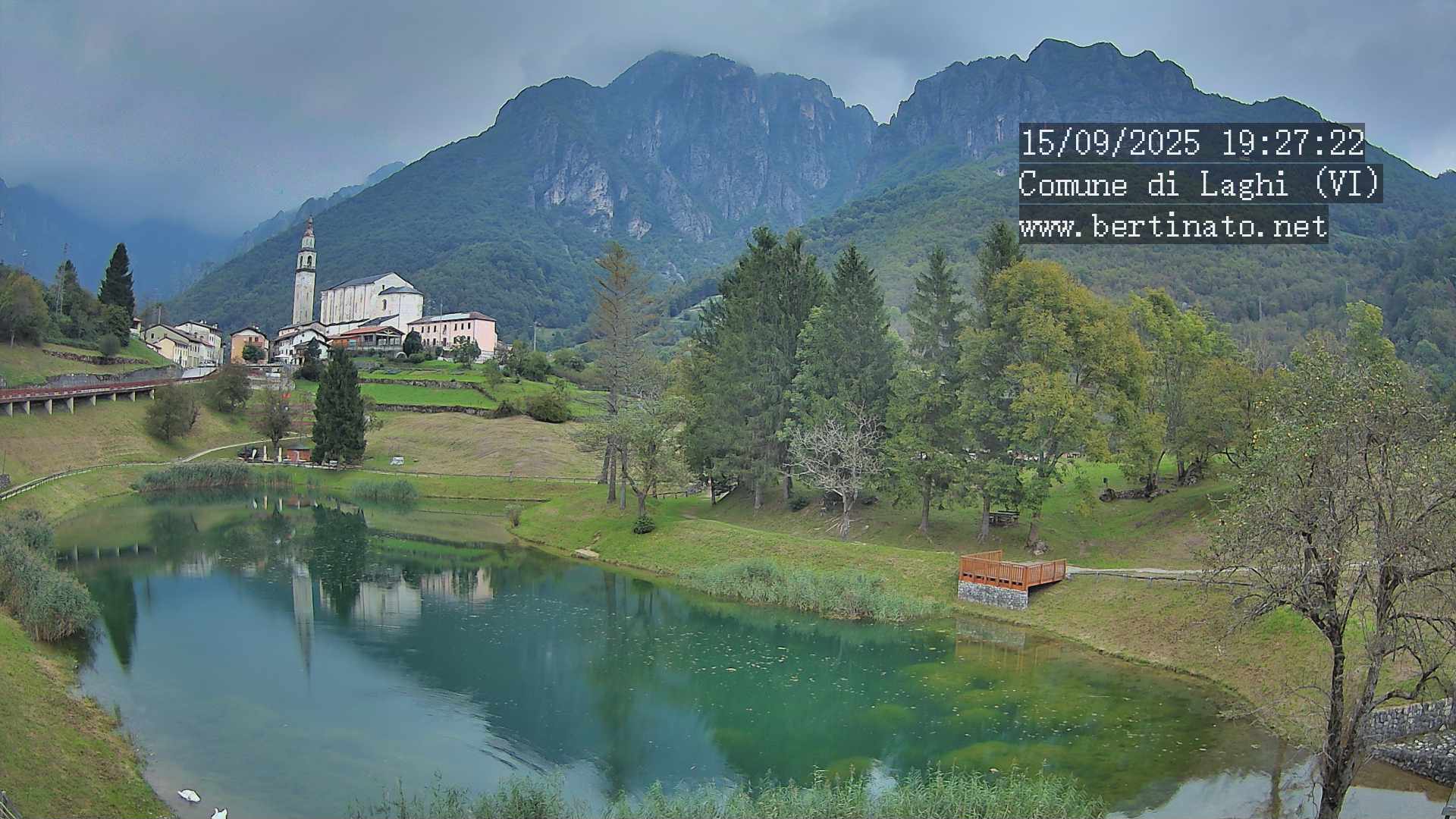 immagine della webcam nei dintorni di Trambileno: webcam Laghi