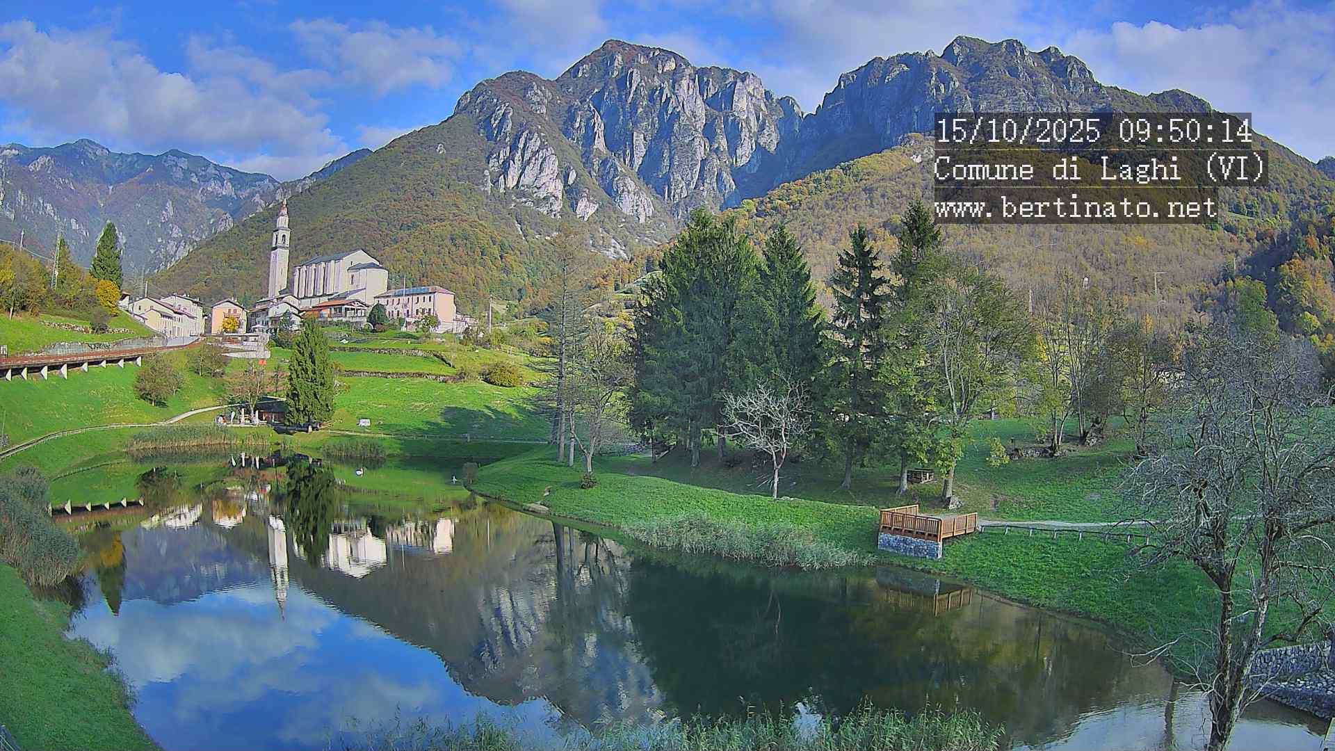 immagine della webcam nei dintorni di Centa San Nicolò: webcam Laghi