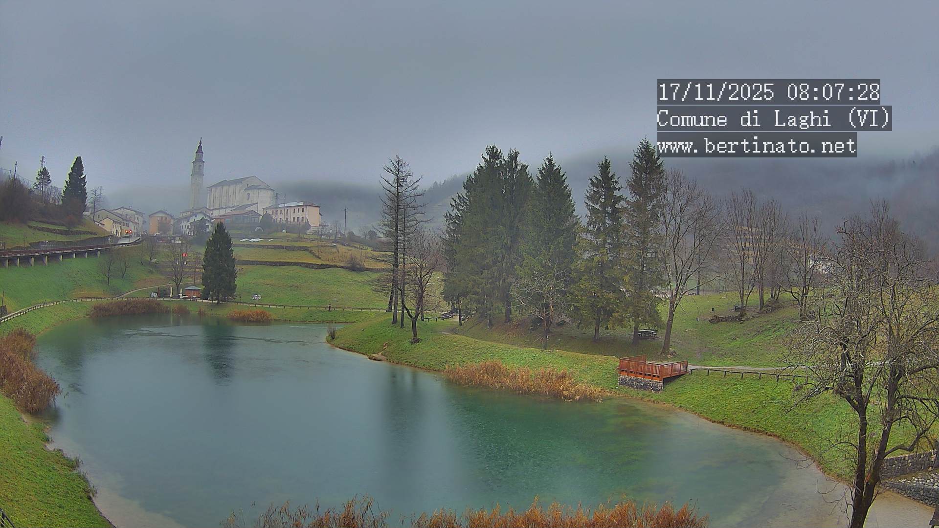immagine della webcam nei dintorni di Torrebelvicino: webcam Laghi