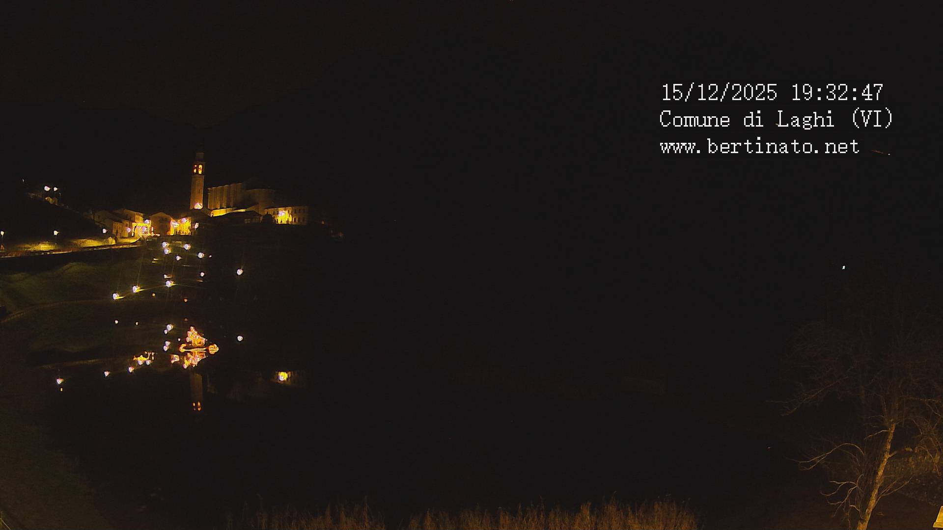 immagine della webcam nei dintorni di Calceranica al Lago: webcam Laghi