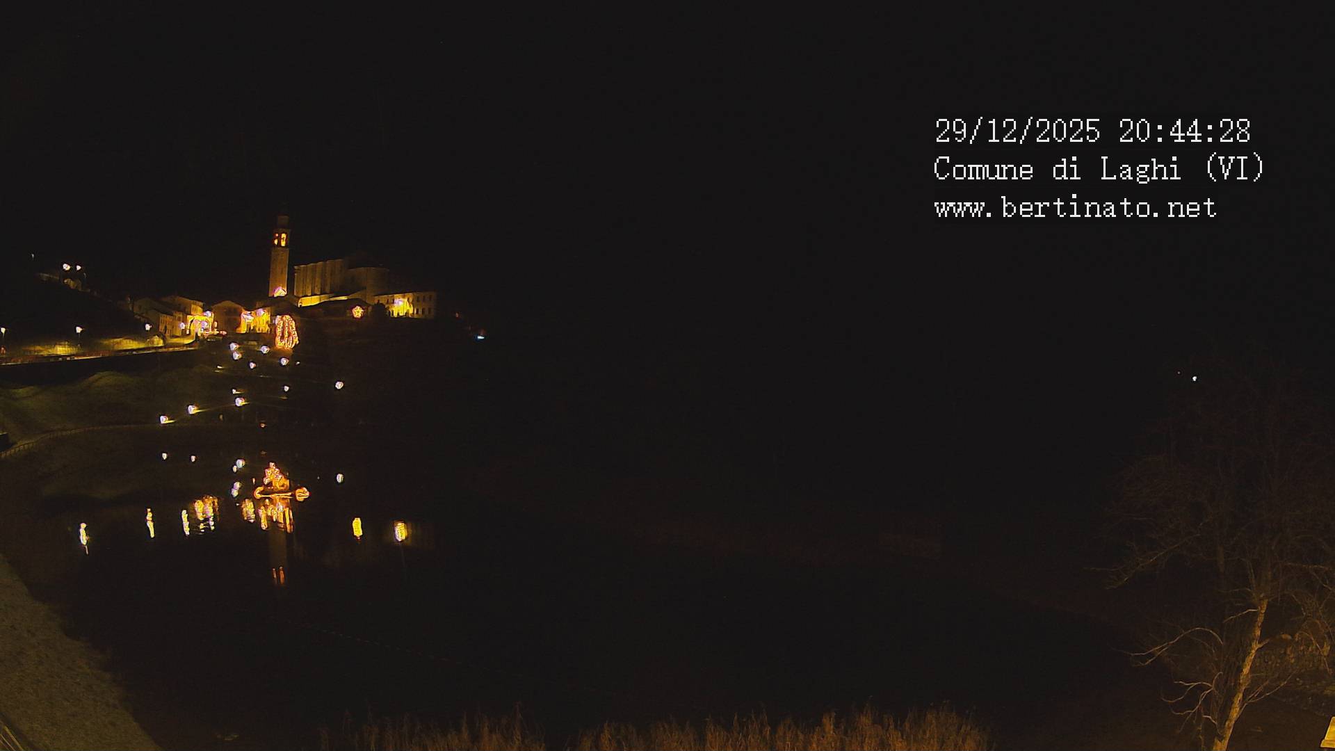 immagine della webcam nei dintorni di Altopiano di Asiago: webcam Laghi