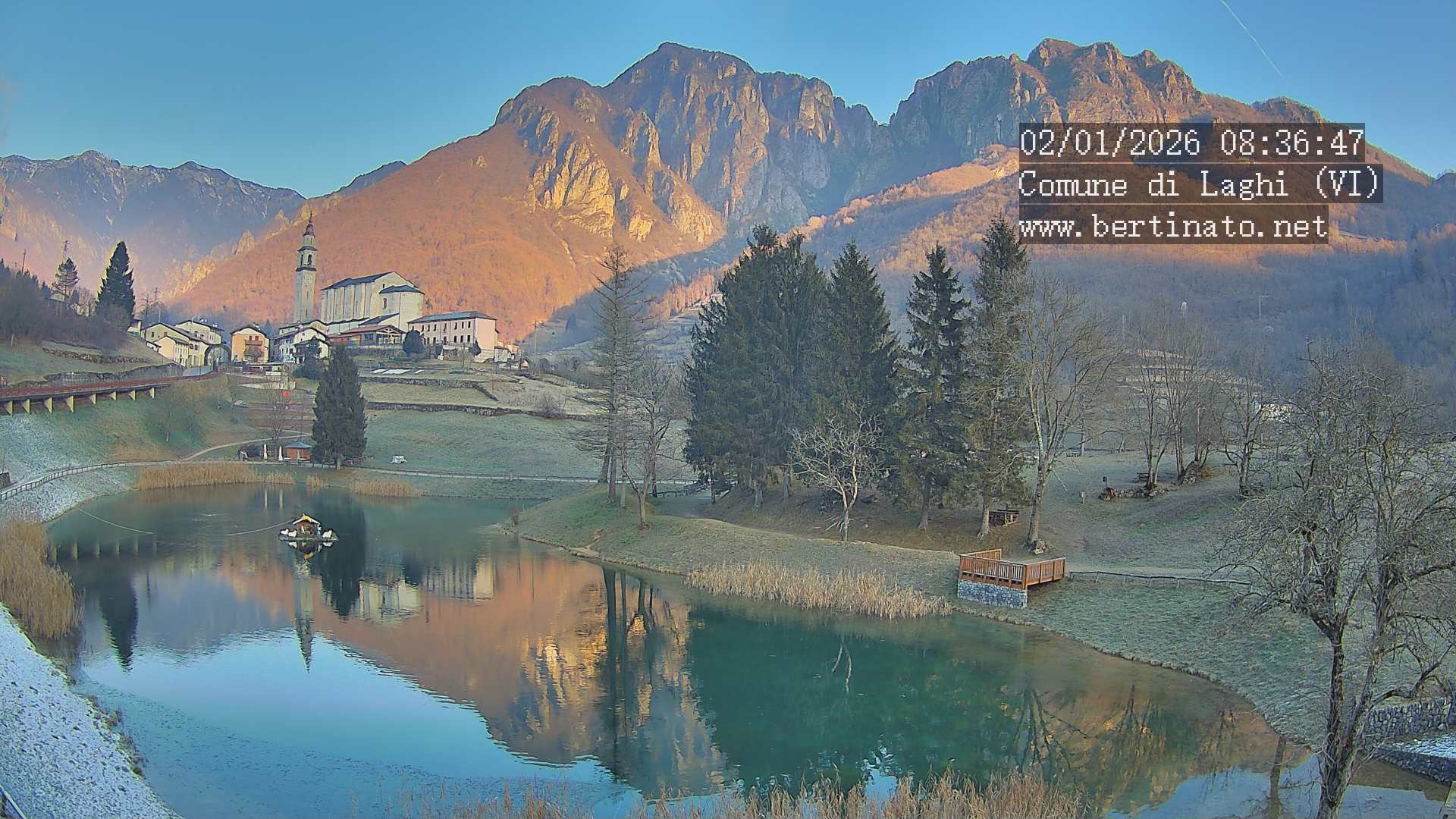 immagine della webcam nei dintorni di Torrebelvicino: webcam Laghi