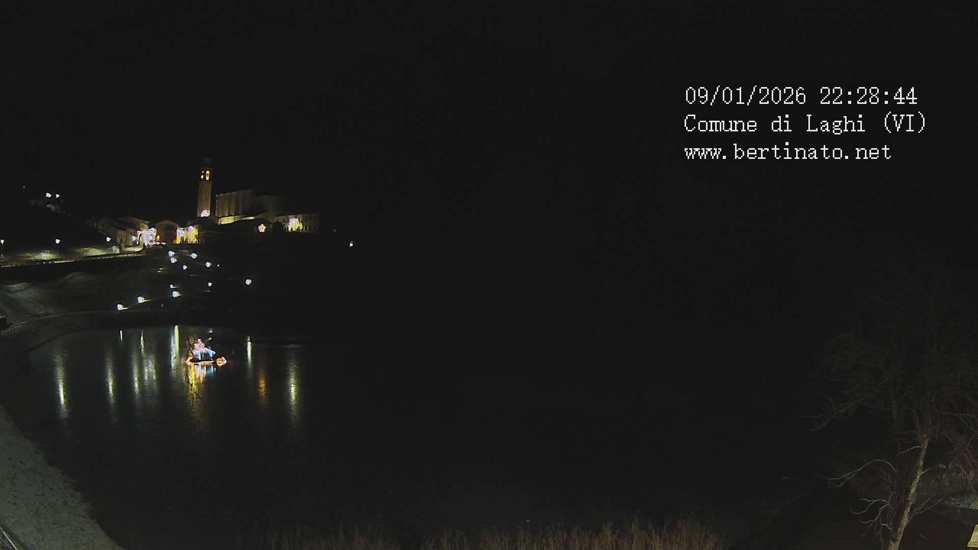 immagine della webcam nei dintorni di Rifugio Campogrosso: webcam Laghi