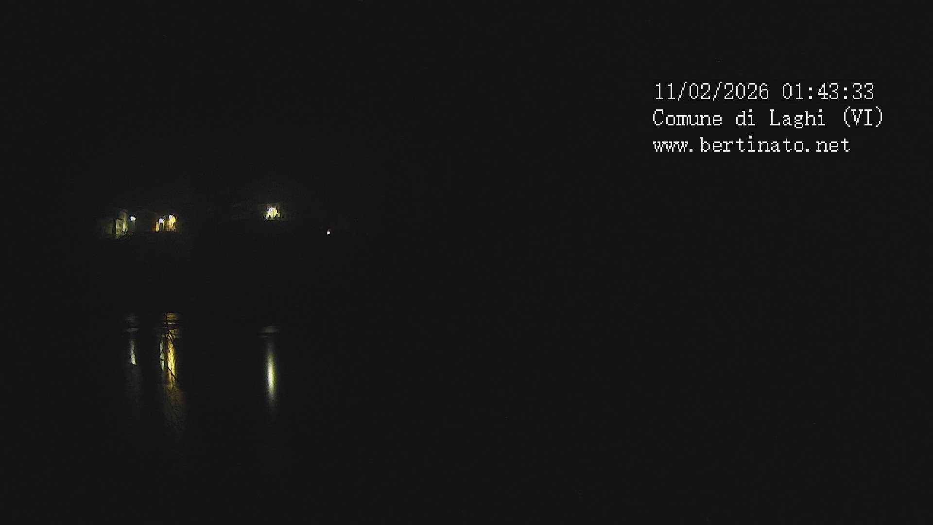 immagine della webcam nei dintorni di Rifugio Campogrosso: webcam Laghi