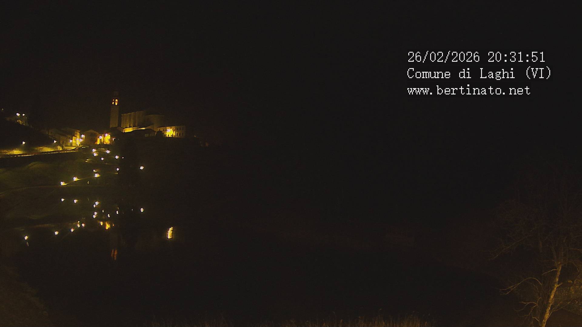 immagine della webcam nei dintorni di Rifugio Campogrosso: webcam Laghi