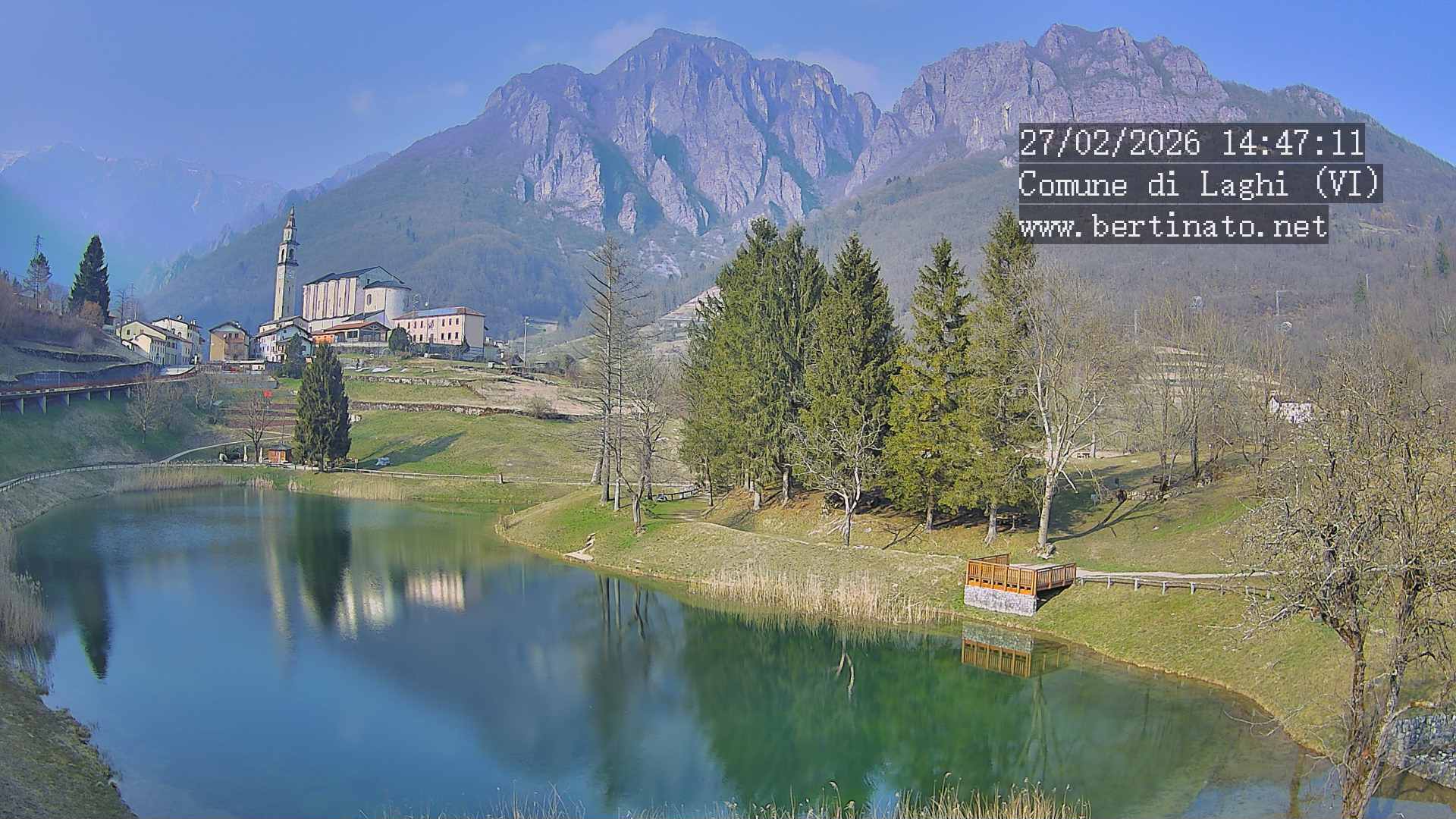 immagine della webcam nei dintorni di Altopiano di Asiago: webcam Laghi