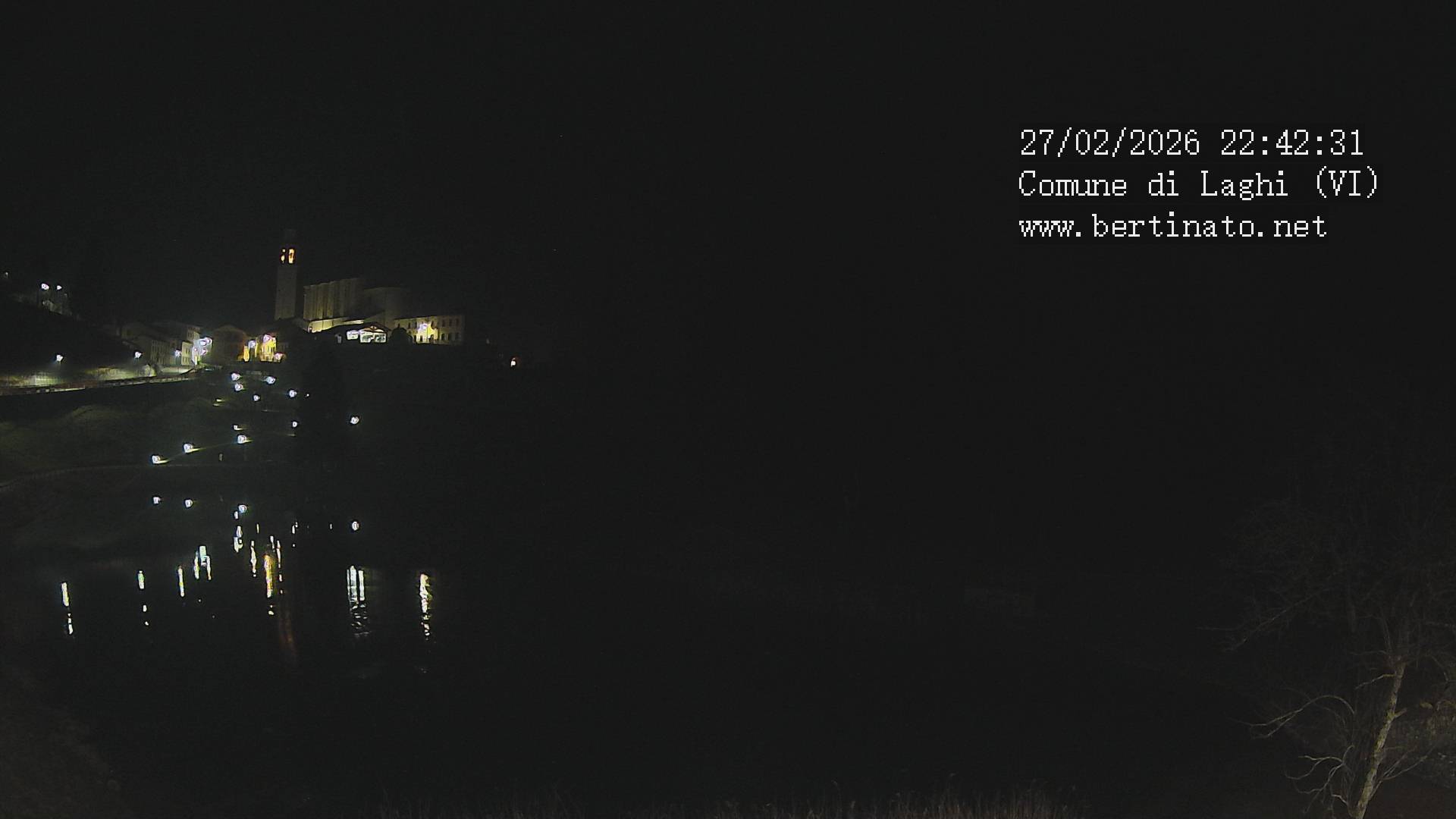 immagine della webcam nei dintorni di Altopiano di Asiago: webcam Laghi