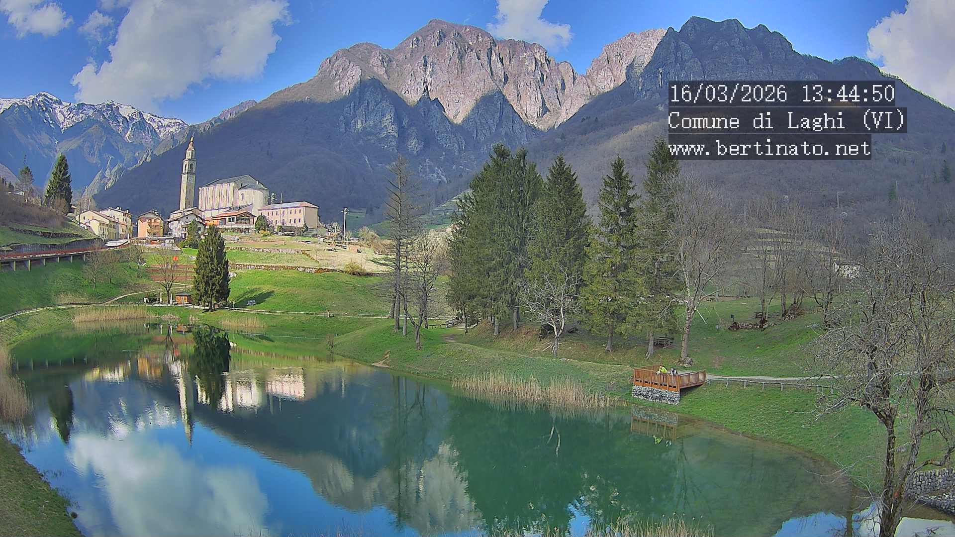 immagine della webcam nei dintorni di Schio: webcam Laghi