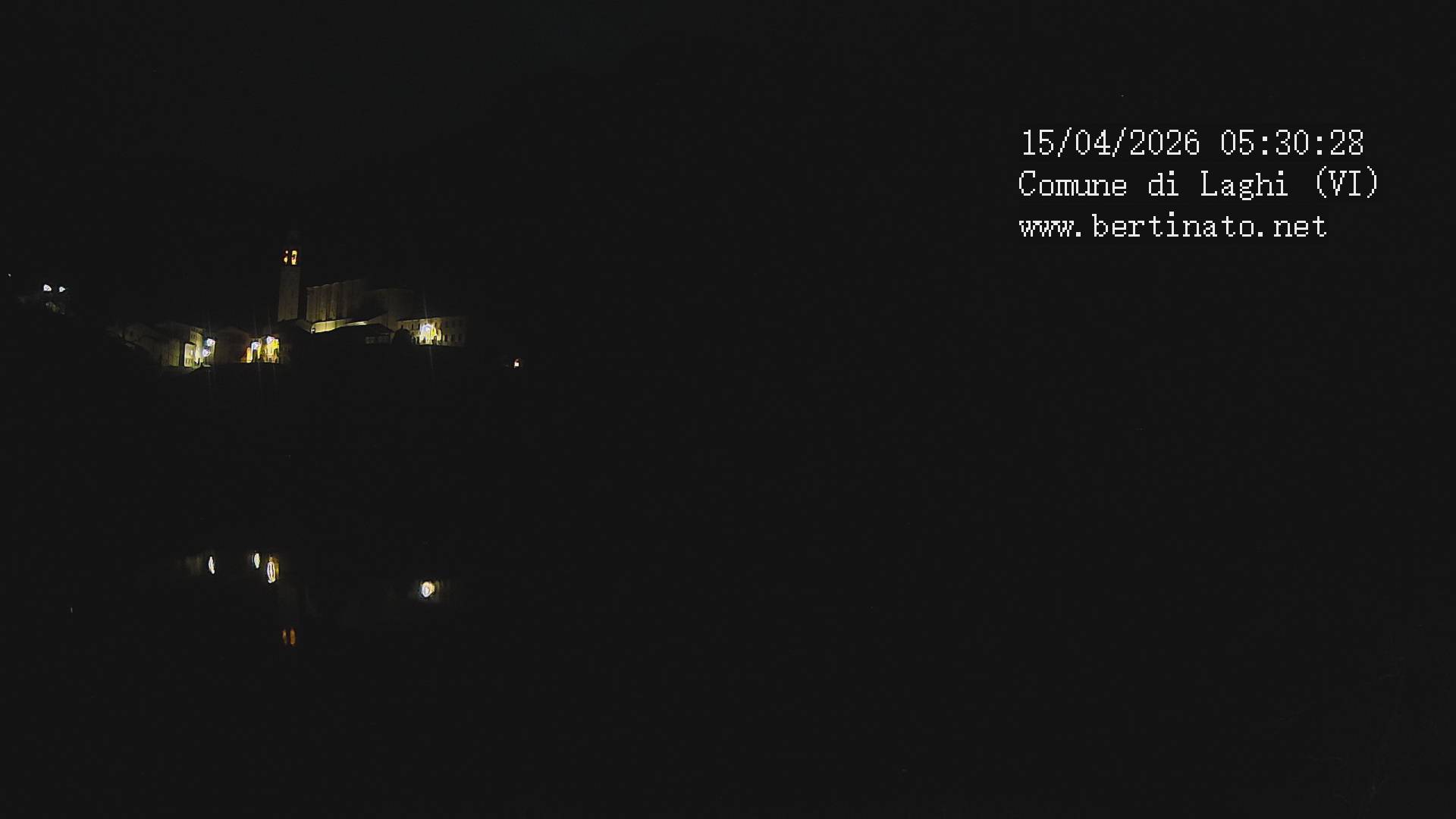 immagine della webcam nei dintorni di Rifugio Campogrosso: webcam Laghi