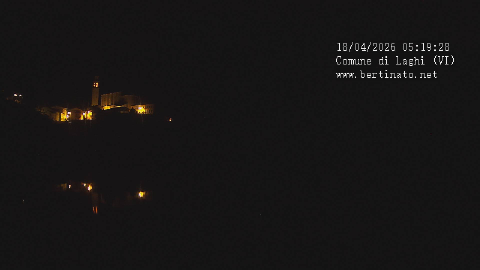 immagine della webcam nei dintorni di Tonezza del Cimone: webcam Laghi