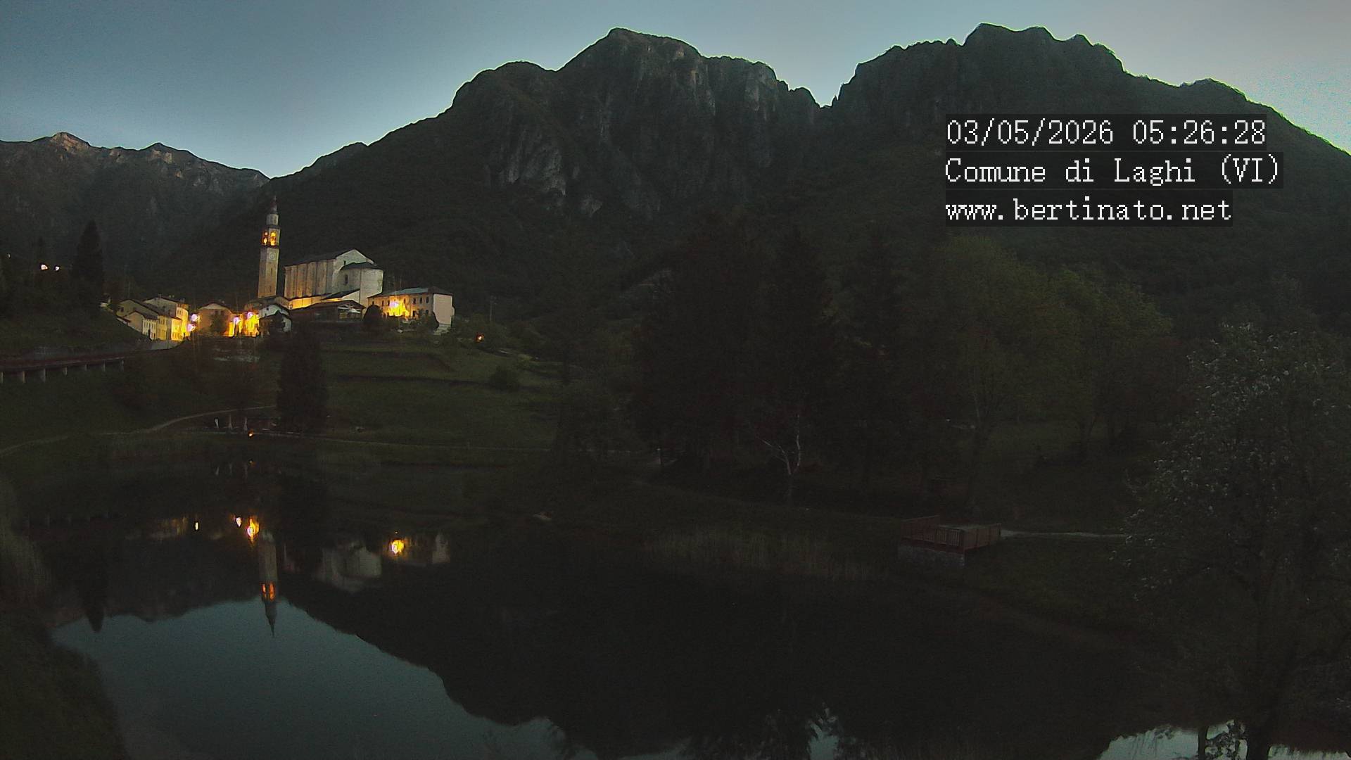immagine della webcam nei dintorni di Valli del Pasubio: webcam Laghi