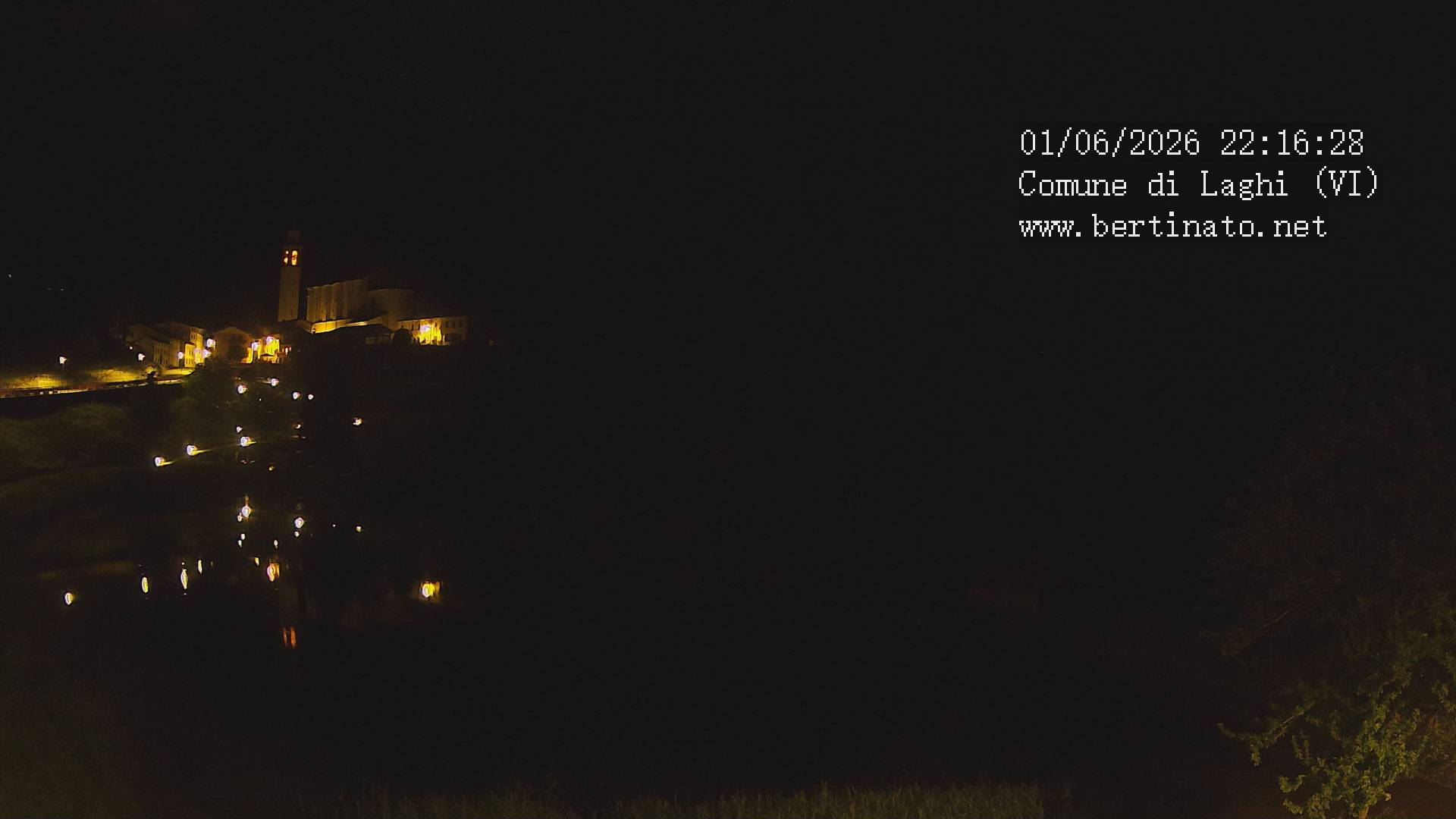 immagine della webcam nei dintorni di Altopiano di Asiago: webcam Laghi