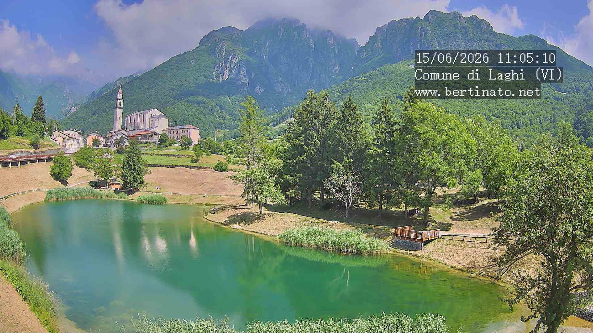 immagine della webcam nei dintorni di Centa San Nicolò: webcam Laghi