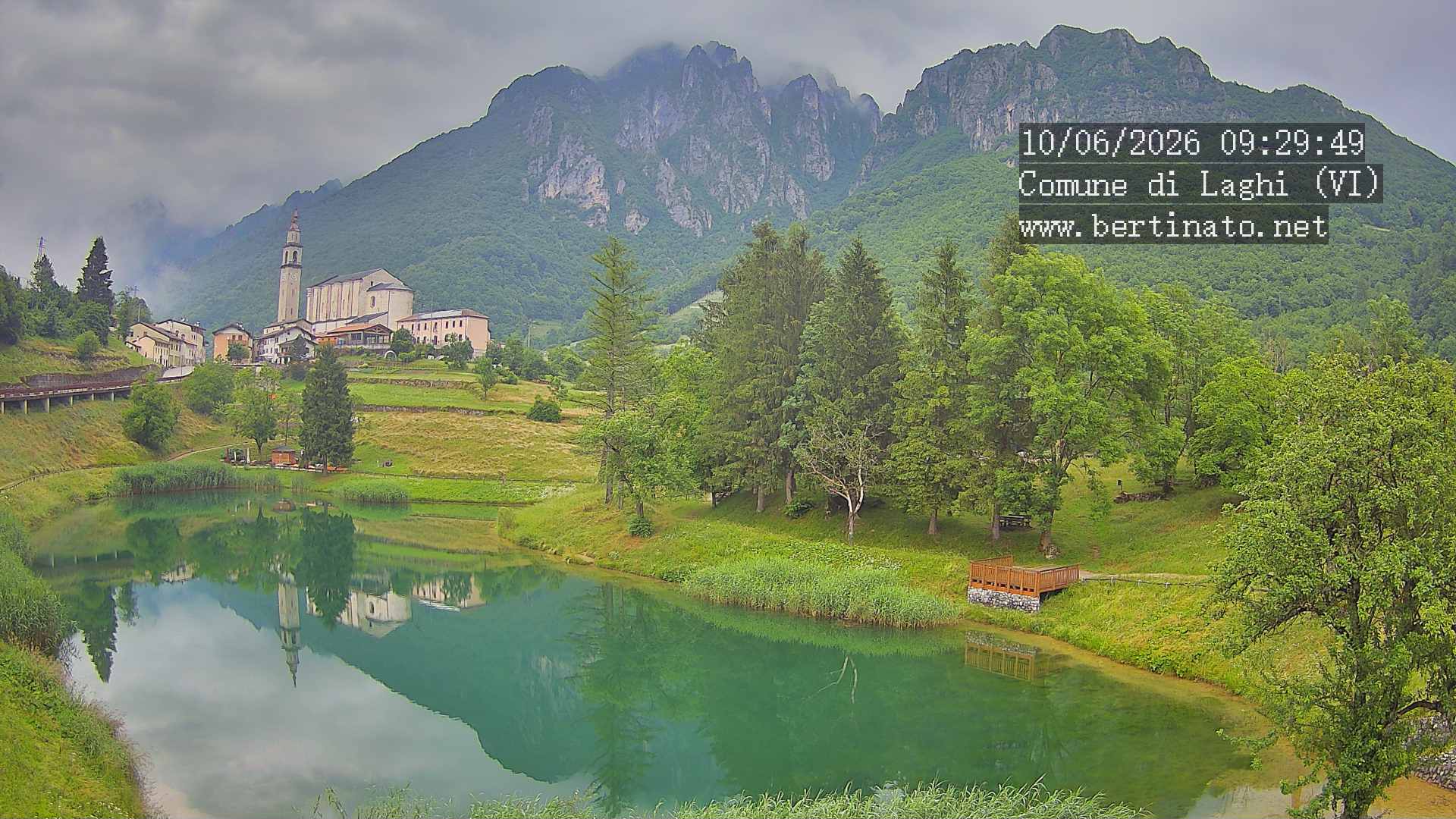 immagine della webcam nei dintorni di Centa San Nicolò: webcam Laghi