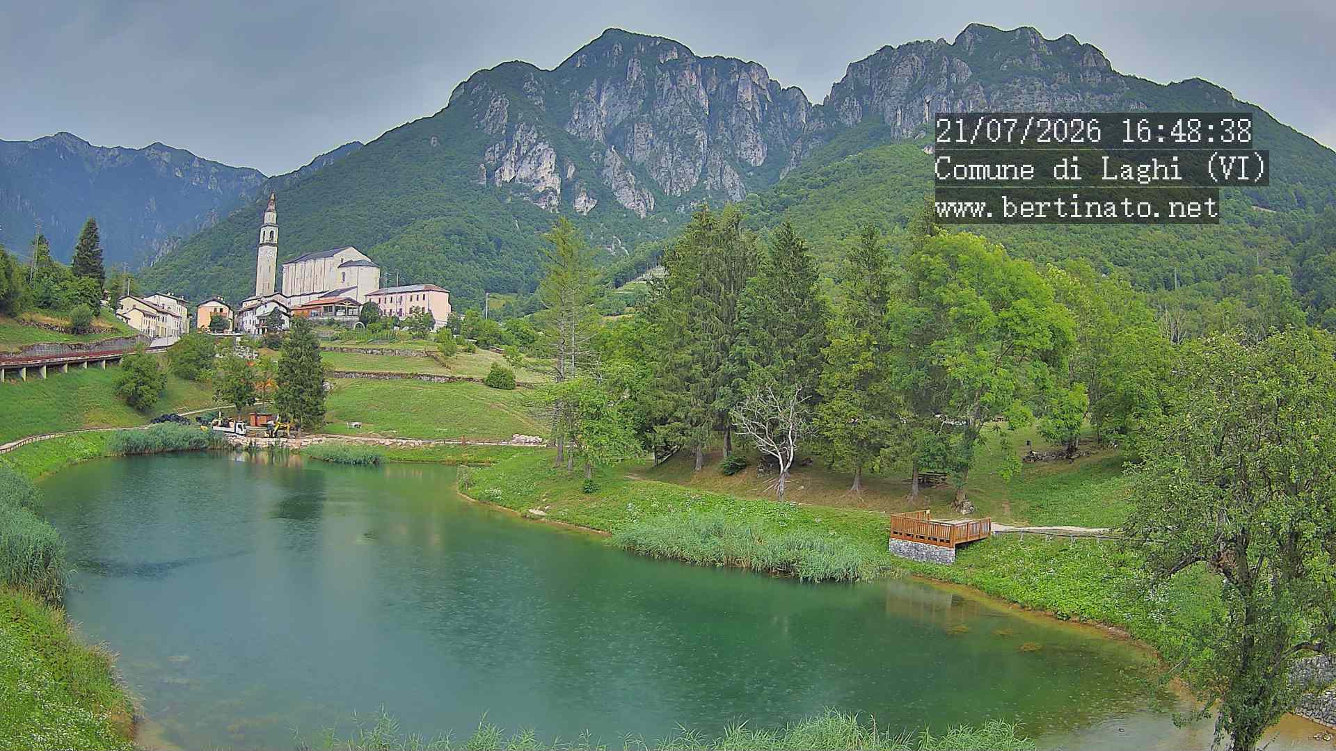 immagine della webcam nei dintorni di Tonezza del Cimone: webcam Laghi